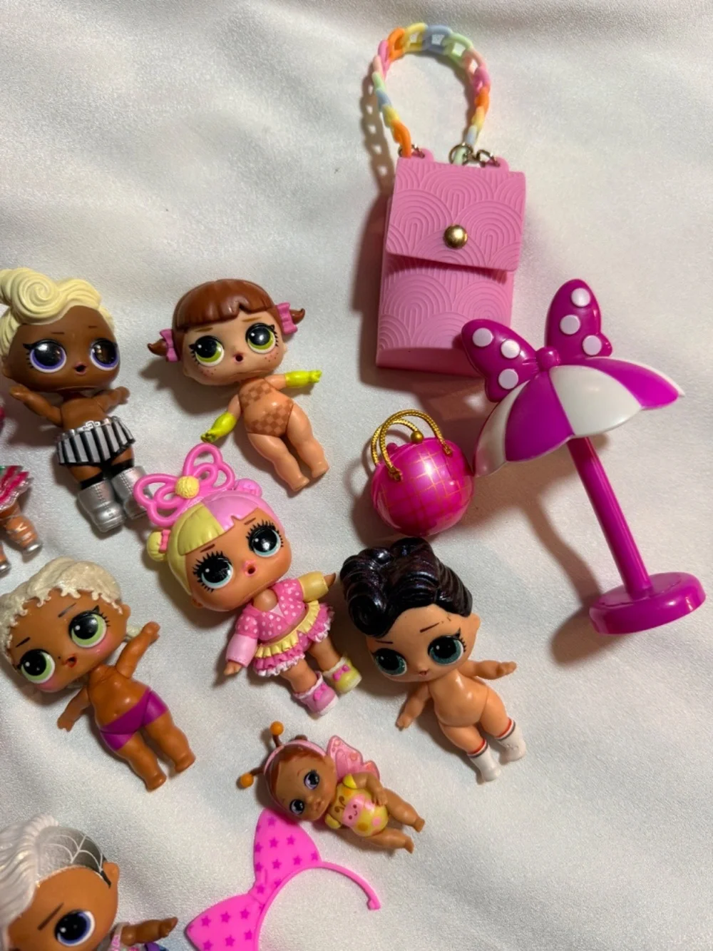 L.O.L. Surprise Dolls Lot of 11 + Accessories